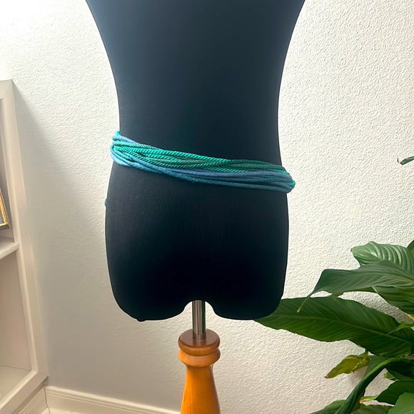 Vintage FUN 80s belt with Blue Agate Slice Geode center stone - Picture 4 of 4